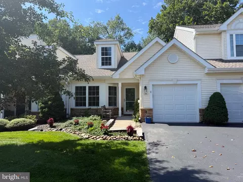 34 Kingston Blvd, Hamilton, NJ 08690