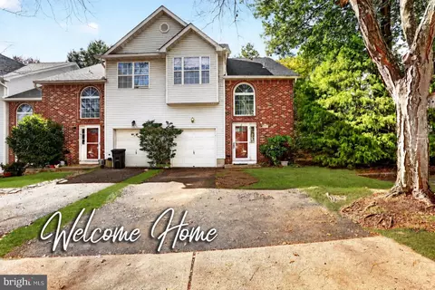 817 Lily Ln, Ewing, NJ 08628
