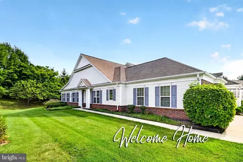 117 Sparrow Dr, Hamilton, NJ 08690