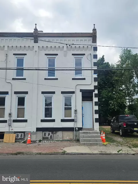 111 Chambers St, Trenton, NJ 08609
