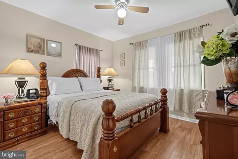Bedroom - 5 Evans Ave, Hamilton, NJ 08610 photo 3 of 6