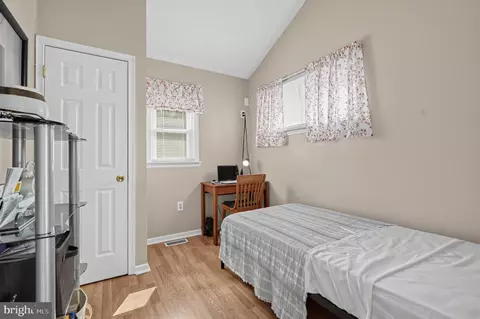 Bedroom - 5 Evans Ave, Hamilton, NJ 08610 photo 2 of 6