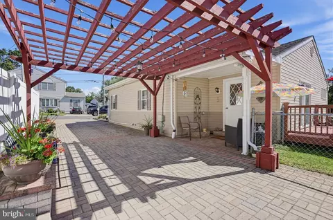 Exterior - 5 Evans Ave, Hamilton, NJ 08610 photo 5 of 14