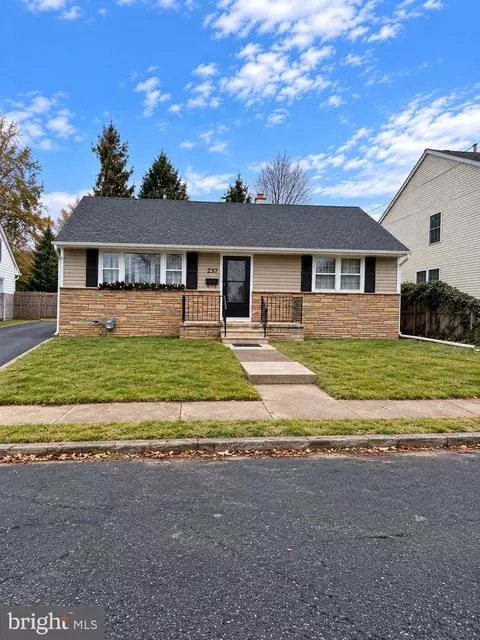 237 New Hillcrest Ave, Ewing Twp, NJ 08638