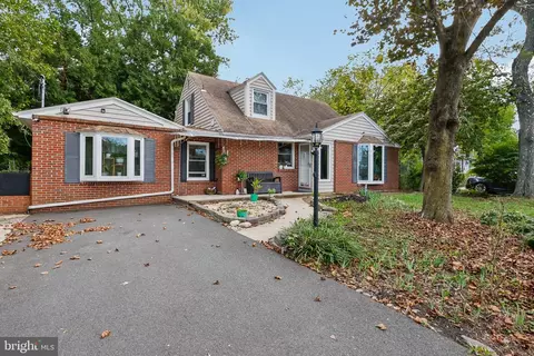 43 Wallace Rd, Princeton Junction, NJ 08550