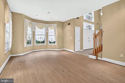 Living - 15 Scenic Dr, Ewing, NJ 08628 photo 3 of 7