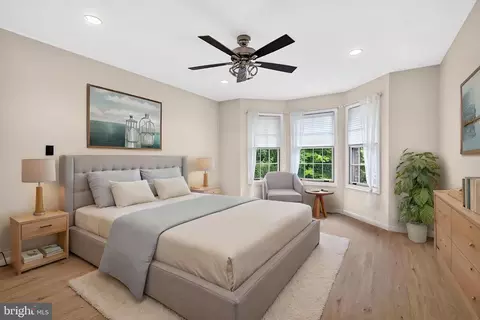Bedroom - 15 Scenic Dr, Ewing, NJ 08628 photo 3 of 5
