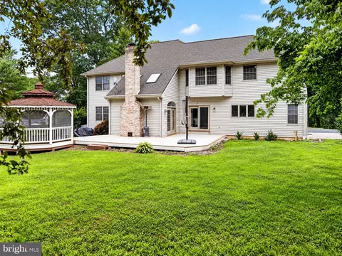 Exterior - 15 Scenic Dr, Ewing, NJ 08628 photo 7 of 7