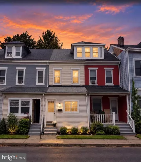 15 Ward Ave, Trenton, NJ 08609