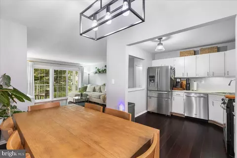 36 Lehavre Ct, Hamilton, NJ 08619