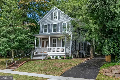 20 Hart Ave, Hopewell, NJ 08525