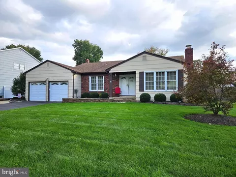 91 Kino Blvd, Hamilton, NJ 08619