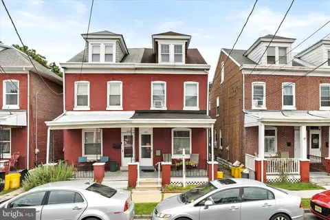 1610 Genesee St, Hamilton, NJ 08610