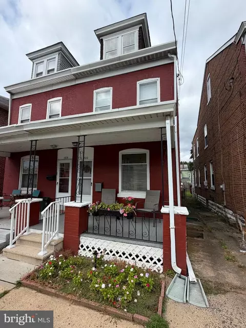 1610 Genesee St, Hamilton, NJ 08610