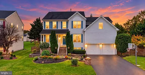 9 Kingstone Ln, East Windsor Twp, NJ 08520