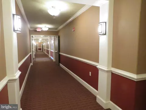 Entry Way - 116 Masterson Ct, Ewing, NJ 08618 photo 1 of 2