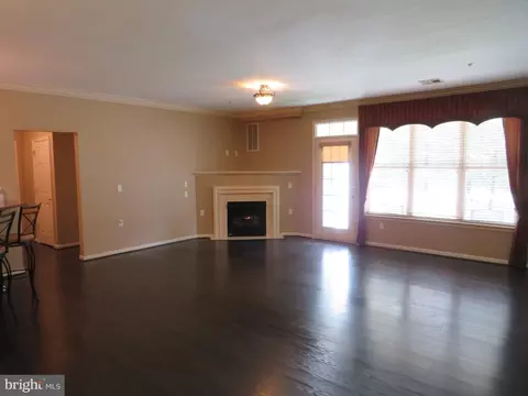 Living - 116 Masterson Ct, Ewing, NJ 08618 photo 1 of 4