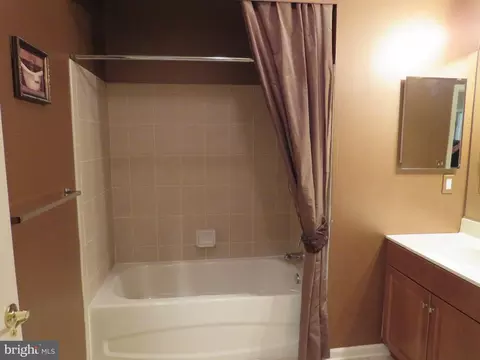 Bath - 116 Masterson Ct, Ewing, NJ 08618 photo 6 of 6