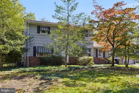44 Nassau Pl, Princeton Junction, NJ 08550
