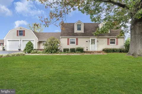 354 Old York Rd, Hamilton, NJ 08620
