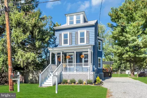 52 Betts Ave, Lawrenceville, NJ 08648