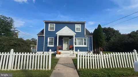 140 Robbins Ave, Ewing, NJ 08638
