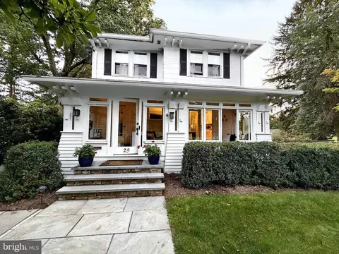 29 Craven Lane Ln, Lawrence Township, NJ 08648