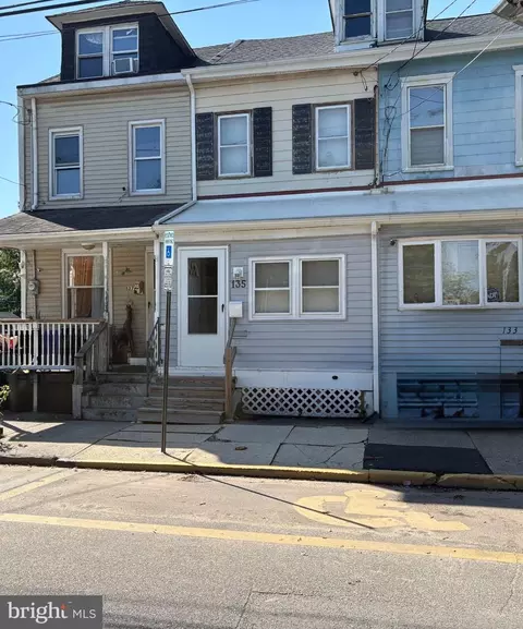 135 S Logan Ave, Trenton, NJ 08609