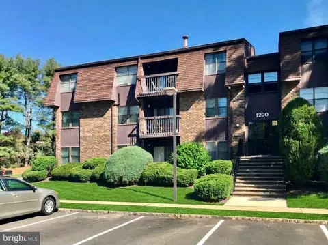 1212 Country Mill Dr, East Windsor, NJ 08512