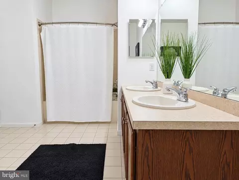 Bath - 314 Timberlake Dr, Ewing, NJ 08618 photo 2 of 3