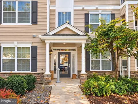 Exterior - 314 Timberlake Dr, Ewing, NJ 08618 photo 1 of 5