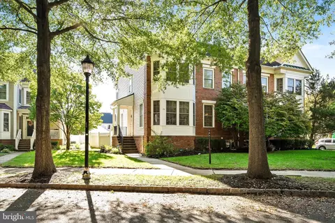 28 Malsbury St, Robbinsville, NJ 08691