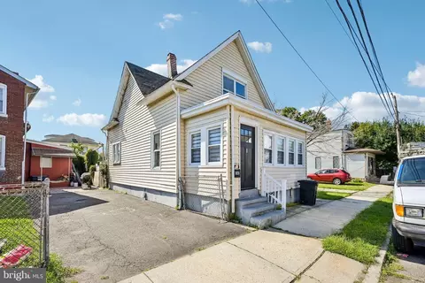 341 Hobart Ave, Trenton, NJ 08629