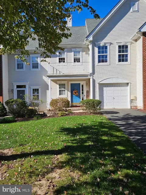 505 Tuxford Ct, Pennington, NJ 08534