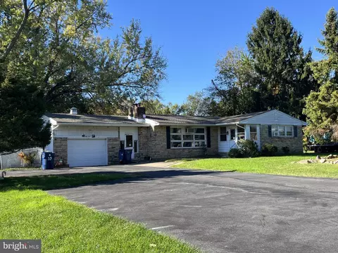 59 Bunker Hill Rd, Lawrence Township, NJ 08648