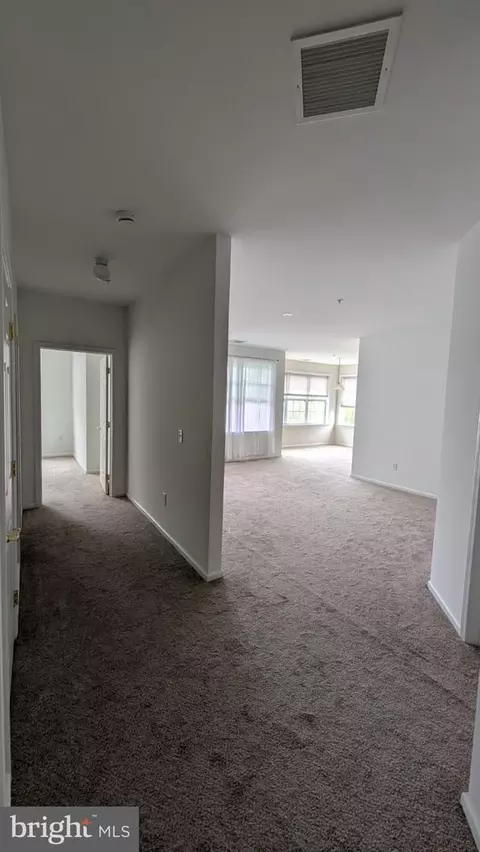 Entry Way - 528 Timberlake Dr, Ewing, NJ 08618 photo 4 of 7