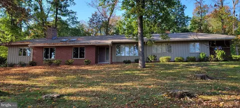 23 Forrest Blend Dr, Titusville, NJ 08560