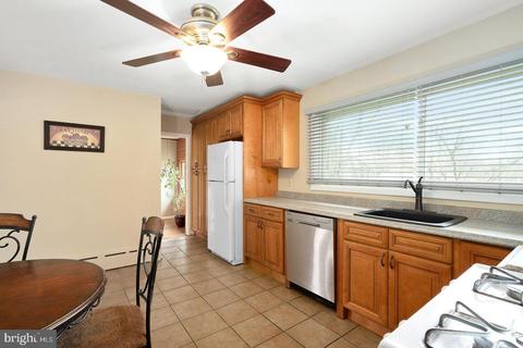 12 Metekunk Dr, Ewing, NJ 08638 photo 7