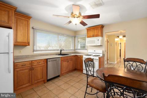 12 Metekunk Dr, Ewing, NJ 08638 photo 6