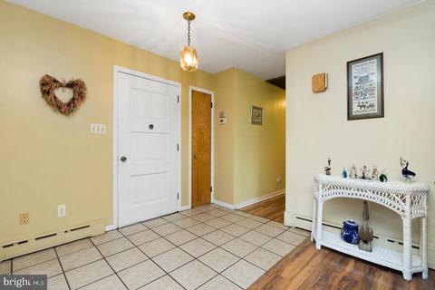 12 Metekunk Dr, Ewing, NJ 08638 photo 2