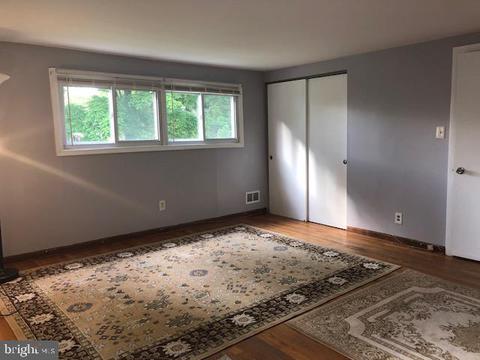 28 Pennwood Dr, Ewing, NJ 08638 photo 9