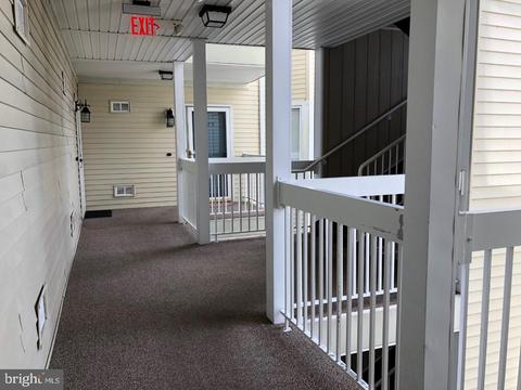 525 Silvia, Ewing, NJ 08628 photo 2