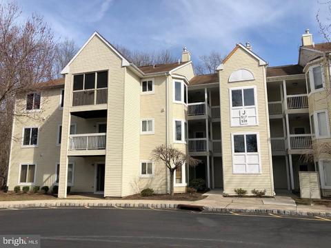525 Silvia, Ewing, NJ 08628 photo 1