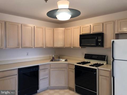 525 Silvia, Ewing, NJ 08628 photo 7