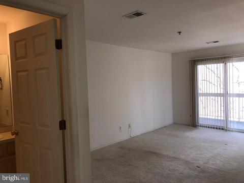 525 Silvia, Ewing, NJ 08628 photo 11