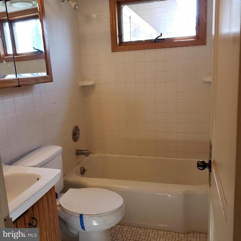626 Concord, Ewing, NJ 08618 photo 4