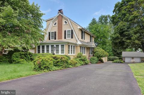 104 W Upper Ferry Rd, Ewing, NJ 08628 photo 2