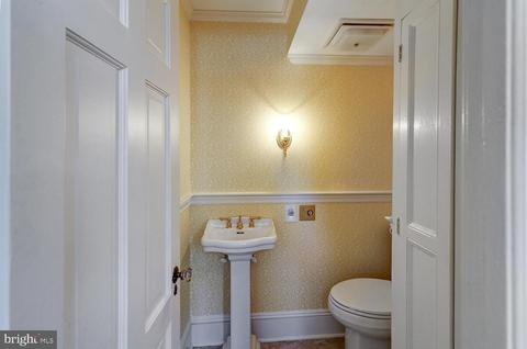 104 W Upper Ferry Rd, Ewing, NJ 08628 photo 22