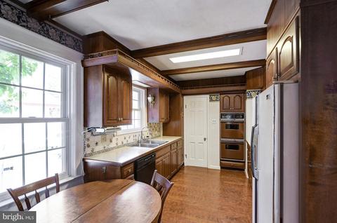 104 W Upper Ferry Rd, Ewing, NJ 08628 photo 15