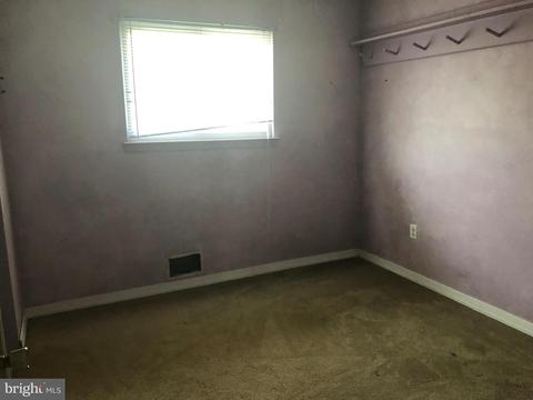 18 Edgemont Rd, Hamilton, NJ 08620 photo 9